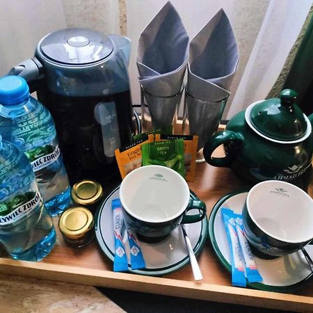Kamienica Pokoje & Restauracja Opalenica Buitenkant foto