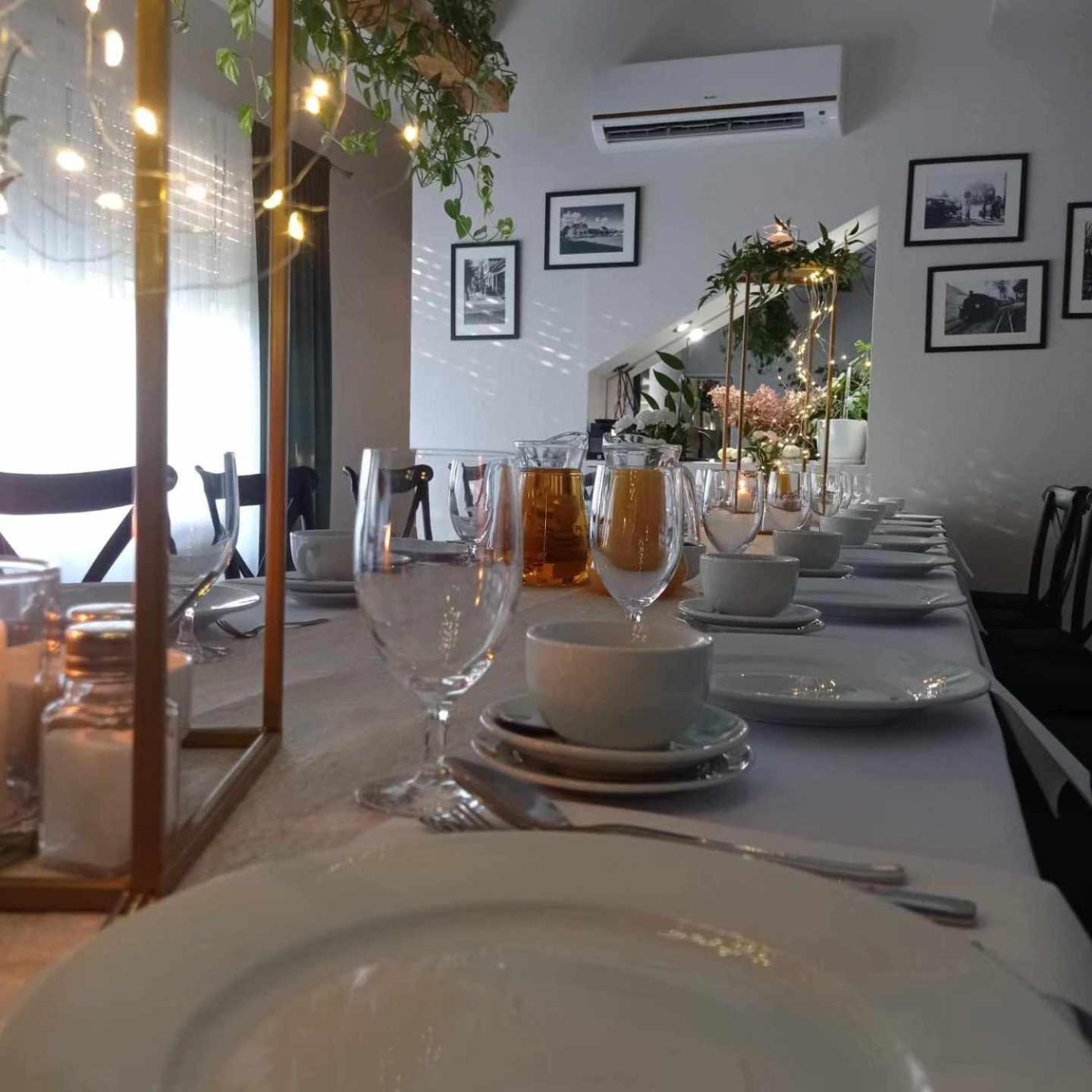 Kamienica Pokoje & Restauracja Opalenica Buitenkant foto